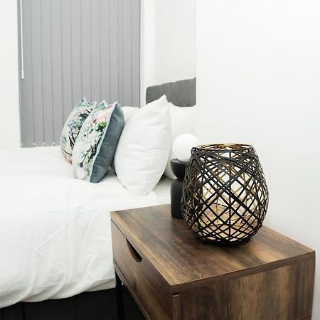 Stylish Home In York - Free Wifi & Parking - Close To Racecourse & City Centre Экстерьер фото