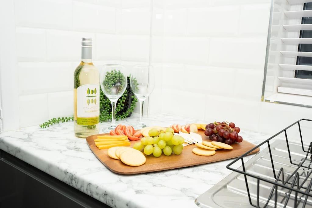 Stylish Home In York - Free Wifi & Parking - Close To Racecourse & City Centre Экстерьер фото